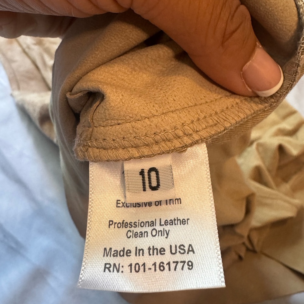 Leather Illia Camel V-Neck Tank Top W Tie Neck Design Sz 10 - Picture 4 of 7